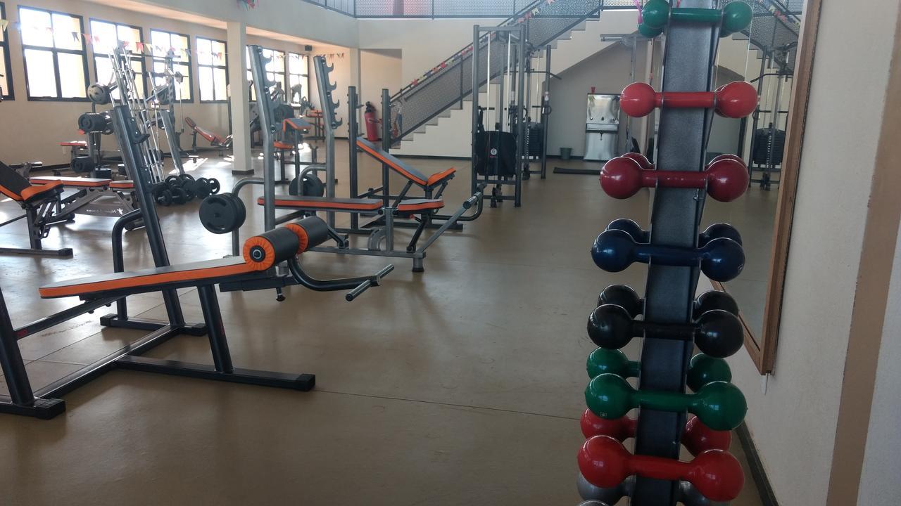 Exclusiva Palace Hotel Orindiuva Buitenkant foto